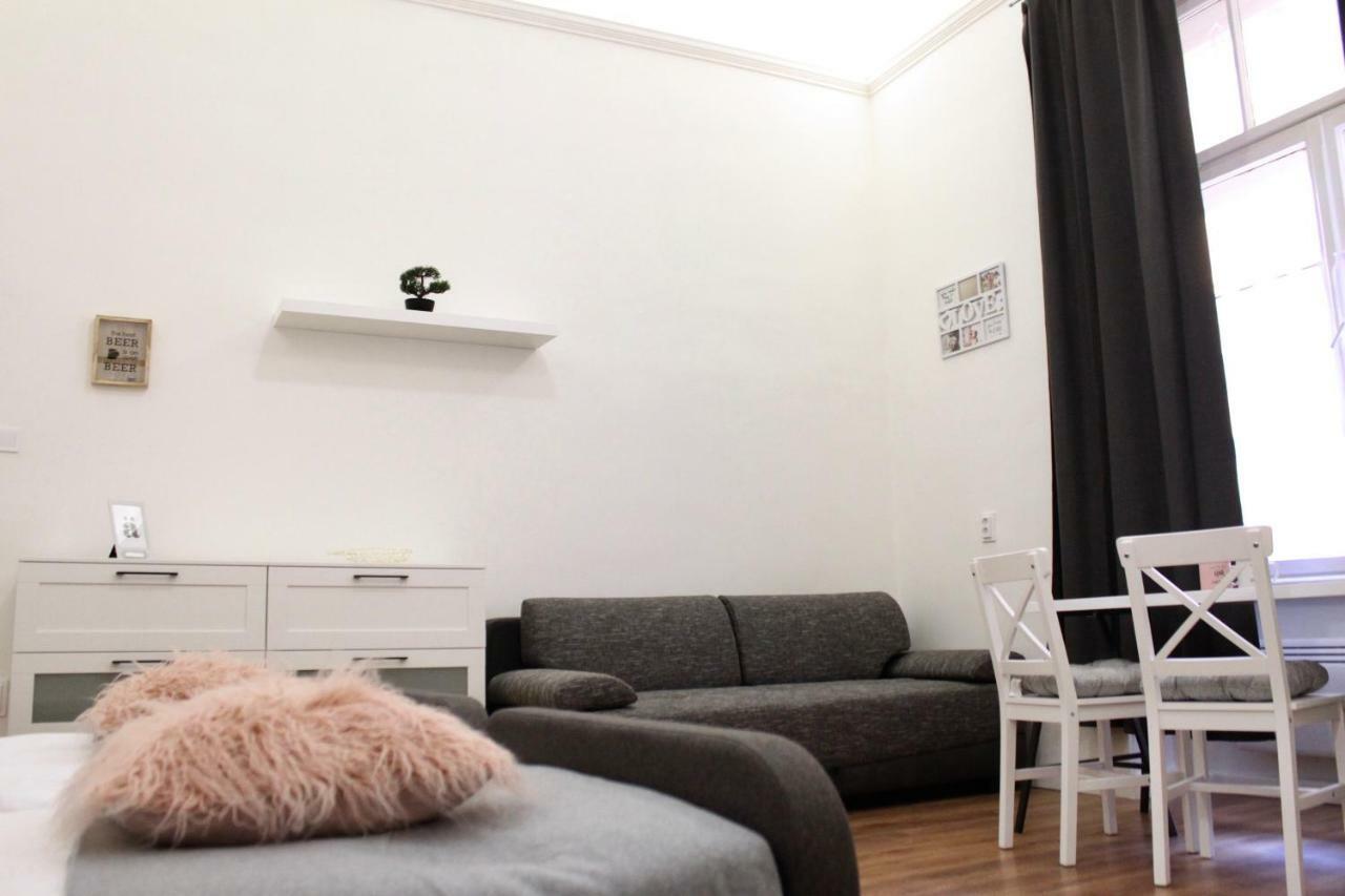 City Center Apartman - Weidlich Palace - มิชโคลซ์ ภายนอก รูปภาพ